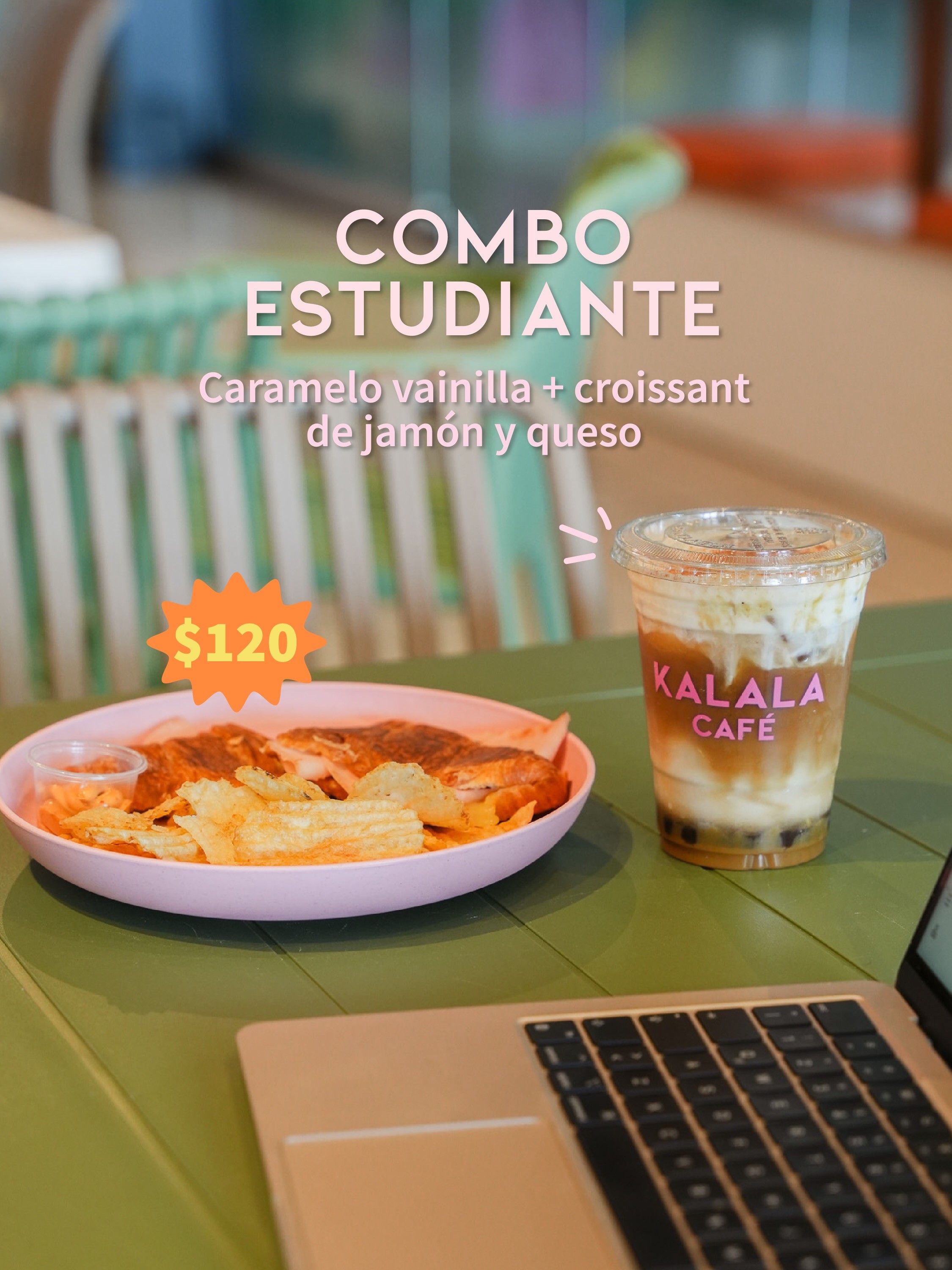 Combo Estudiante: caramelo vainilla y croissant de jamón y queso con papas